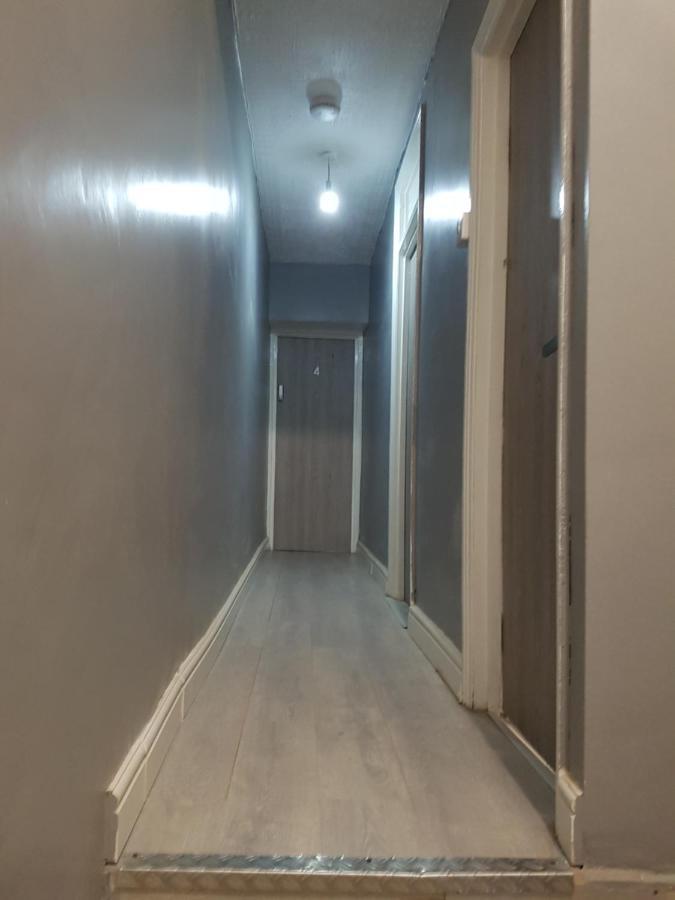 Atlas Road Guest House Cardiff Bagian luar foto